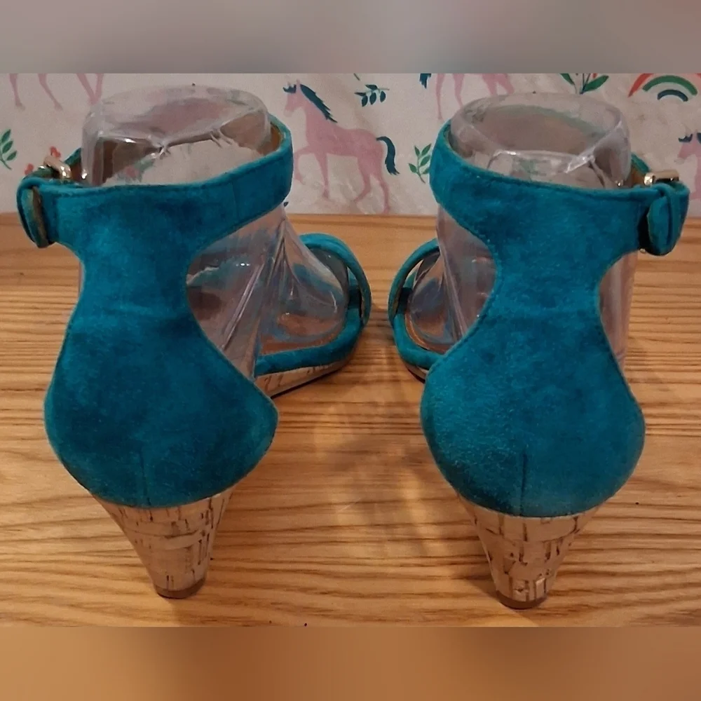 EUC Tory Burch Savannah Aqua Suede Business Casual Comfy Wedge Sandal SZ 7.5